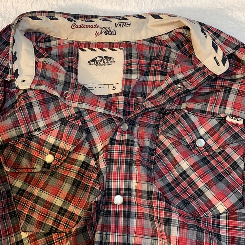 Shirt - Picture 3 of 3